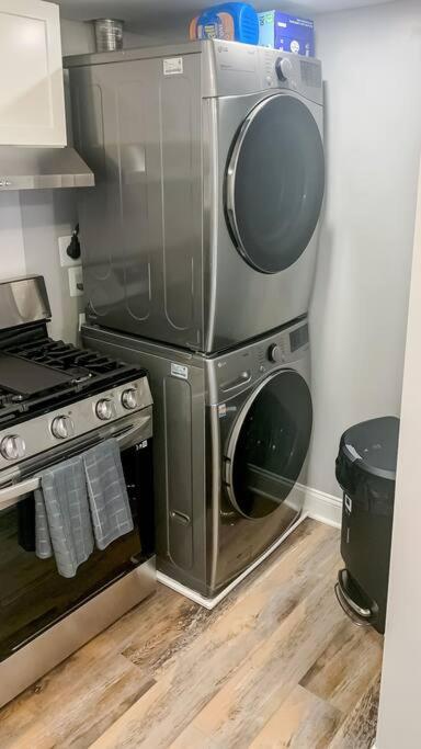 Cozy Modern Apt In The Heart Of Fells Point! Baltimore Kültér fotó